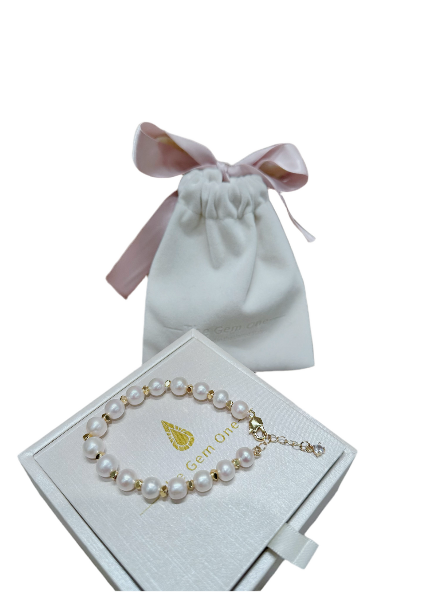 Classic Elegance Pearl Bracelet with Adjustable Gold Chain