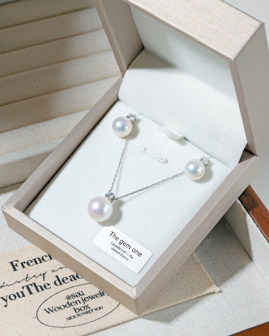 Classic Pearl Drop Necklace and Earrings Set